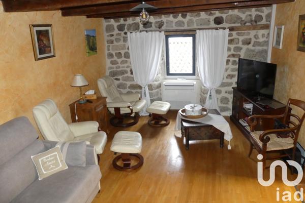 Maison de village 5 pièces de 100 m² à Burzet (07450)