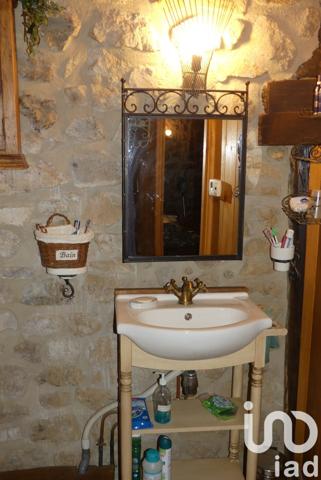 Maison de village 5 pièces de 100 m² à Burzet (07450)