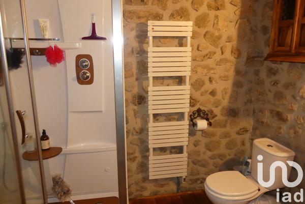 Maison de village 5 pièces de 100 m² à Burzet (07450)