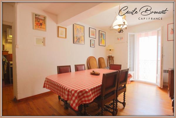 Maison de village rénovée à vendre 7 pièces SAINT LAURENT DE CERDANS (66)