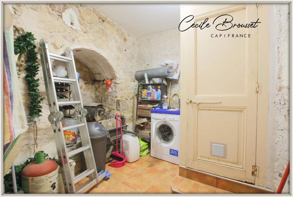 Maison de village rénovée à vendre 7 pièces SAINT LAURENT DE CERDANS (66)