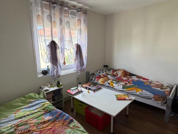 MAISON 3 CHAMBRES AVEC GARAGE ET JARDIN
