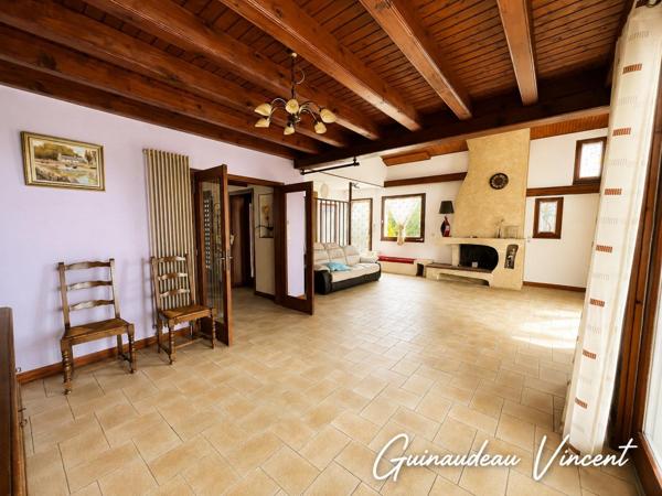 Maison à POUZAUGES, 85700 - 6 pièces 175m²