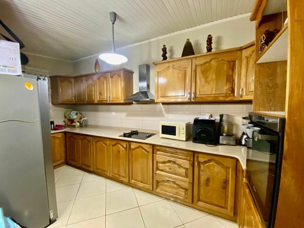 Maison à vendre    6 pièces •  Le Lamentin