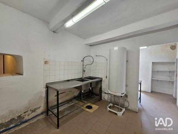 Location restaurant 95 m² Saint-Julien-de-Peyrolas