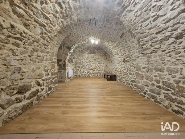 Location restaurant 95 m² Saint-Julien-de-Peyrolas