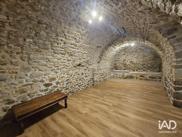 Location restaurant 95 m² Saint-Julien-de-Peyrolas