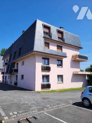 Au dernier étage d'une résidence, grand appartement de type 3 avec terrasse, garage et stationnement