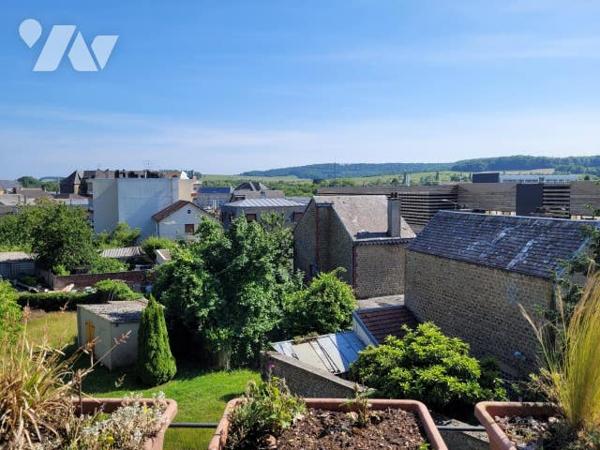 Au dernier étage d'une résidence, grand appartement de type 3 avec terrasse, garage et stationnement