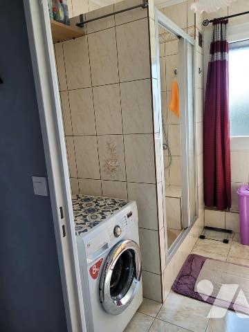 Au dernier étage d'une résidence, grand appartement de type 3 avec terrasse, garage et stationnement