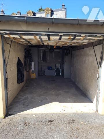 Au dernier étage d'une résidence, grand appartement de type 3 avec terrasse, garage et stationnement