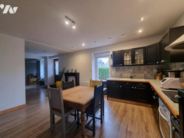 Maison familiale + maison indépendante+ hangar