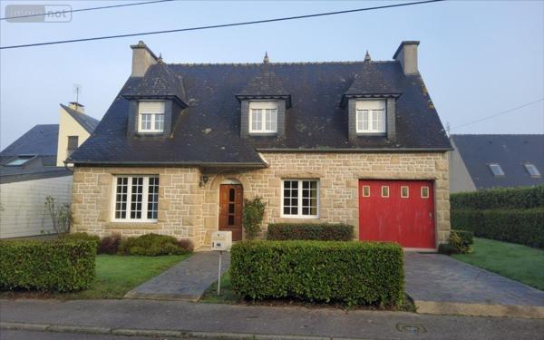 Maison individuelle à vendre à Carhaix-Plouguer dans le Finistère (29270), ref : 29066-1062729