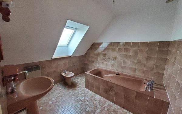 Maison individuelle à vendre à Carhaix-Plouguer dans le Finistère (29270), ref : 29066-1062729