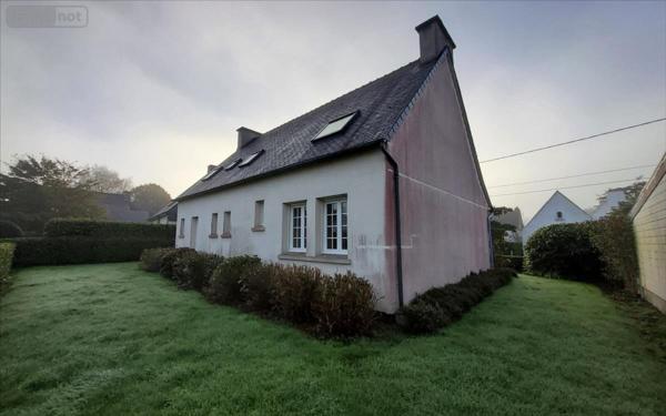 Maison individuelle à vendre à Carhaix-Plouguer dans le Finistère (29270), ref : 29066-1062729