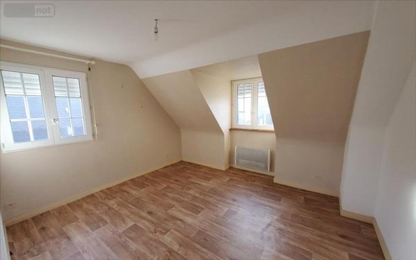 Maison individuelle à vendre à Carhaix-Plouguer dans le Finistère (29270), ref : 29066-1062729