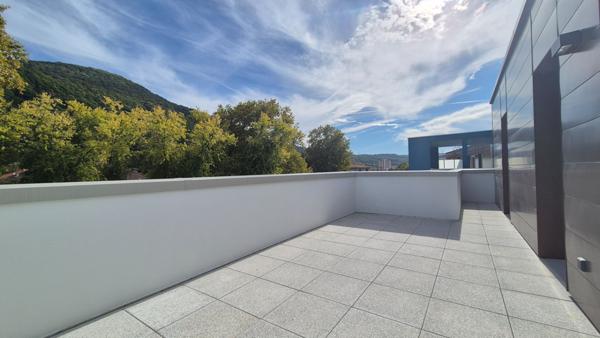 Appartement Saint Martin D Heres 2 pièce(s) 53.8 m2