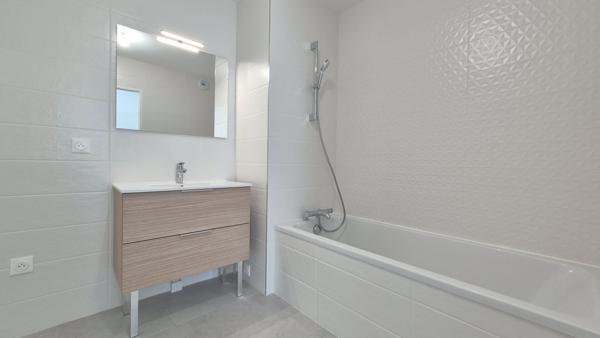 Appartement Saint Martin D Heres 2 pièce(s) 53.8 m2