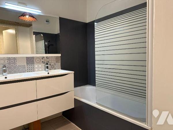 Appartement à Vendre à Gradignan (33170) en Gironde (33)

Dans une résidence, à la lisière du...