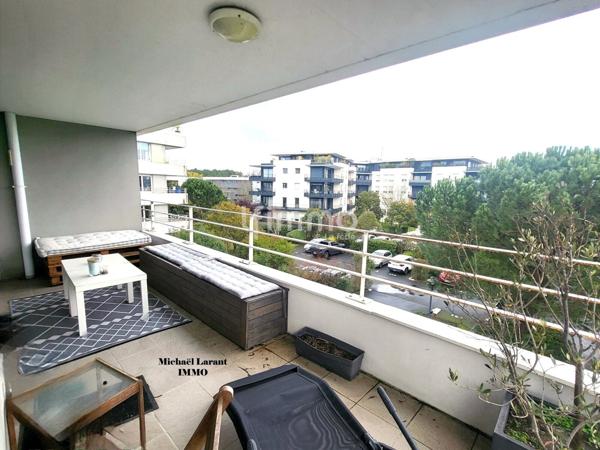 Appartement T3 lumineux avec balcon-terrasse – Bruges-Lac