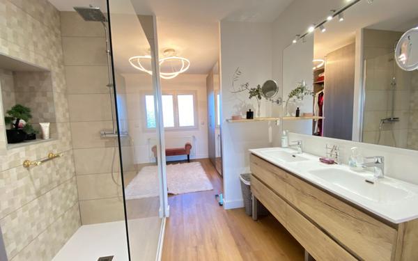 Maison à vendre    7 pièces •  Montauban