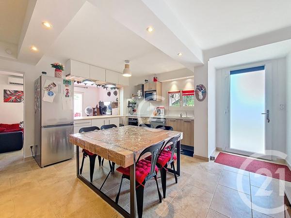 Maison à vendre  4 pièces - 137,51 m2 ST MARTIN DE CRAU - 13