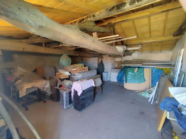 Maison longère en pierre, terrain 10 077 m2