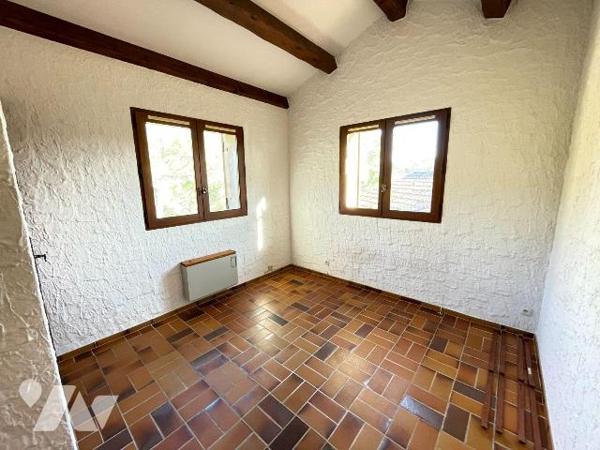 A vendre - Esparron-de-Verdon (04) - Alpes de Haute Provence: 
Villa d'env 129,60 m² avec une ...