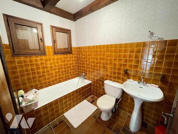 A vendre - Esparron-de-Verdon (04) - Alpes de Haute Provence: 
Villa d'env 129,60 m² avec une ...