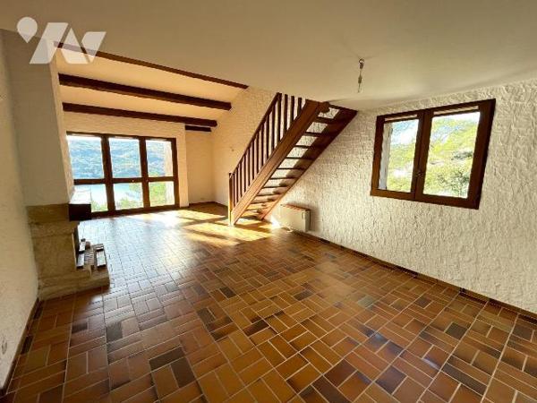 A vendre - Esparron-de-Verdon (04) - Alpes de Haute Provence: 
Villa d'env 129,60 m² avec une ...