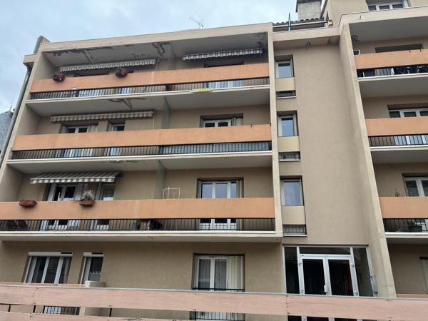 REF 12309 - F1 -RESIDENCE LE LIGNON - 17 RUE EMILE REYNAUD
