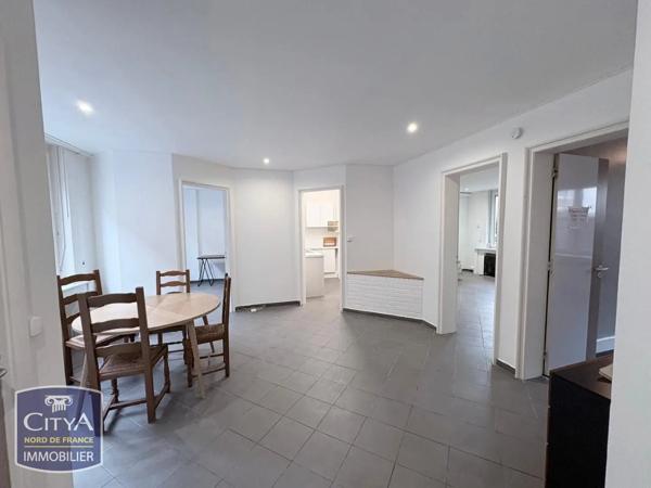 Appartement à louer 4 pièces 79m² Valenciennes (59300)