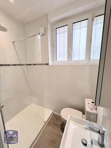 Appartement à louer 4 pièces 79m² Valenciennes (59300)