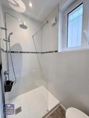 Appartement à louer 4 pièces 79m² Valenciennes (59300)