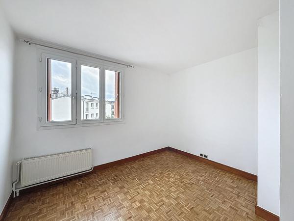 Clamart (92140), à 200m de la gare, T3, 55m², 2 CH