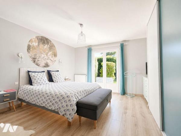 FOUESNANT – ENTRE BOURG ET PLAGES – PROPRIÉTÉ DE CHARME SUR PLUS DE 3 600 M² DE PARC ARBORÉ