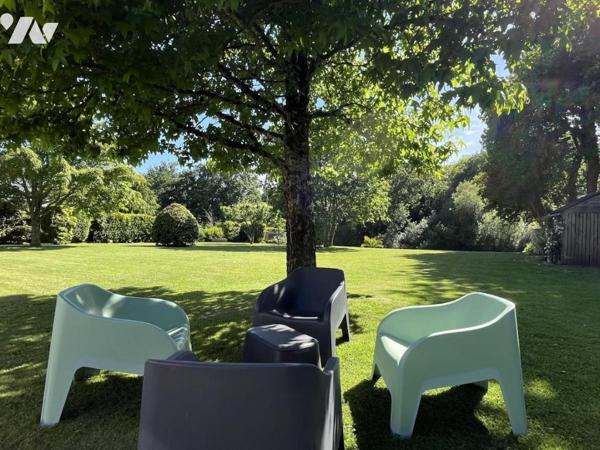 FOUESNANT – ENTRE BOURG ET PLAGES – PROPRIÉTÉ DE CHARME SUR PLUS DE 3 600 M² DE PARC ARBORÉ