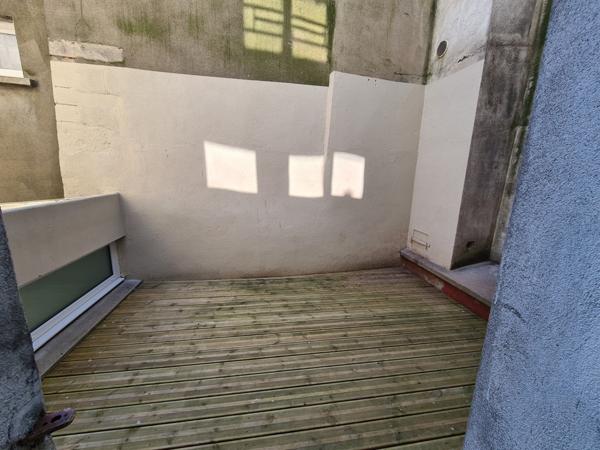 Poitiers Plateau Marché Notre Dame T3 neuf avec terrasse dans une petite copropriété entièrement restaurée.