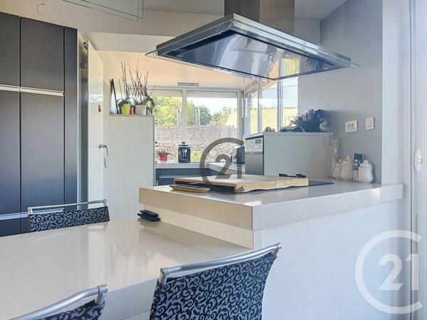 Immeuble à vendre  263 m 2   THEIX NOYALO  - 56