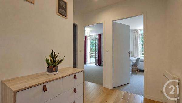 Immeuble à vendre  263 m 2   THEIX NOYALO  - 56