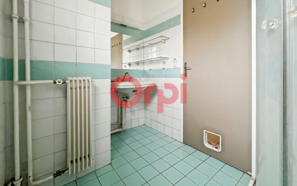 Appartement à vendre    3 pièces • 62,21 m2 Paris 11