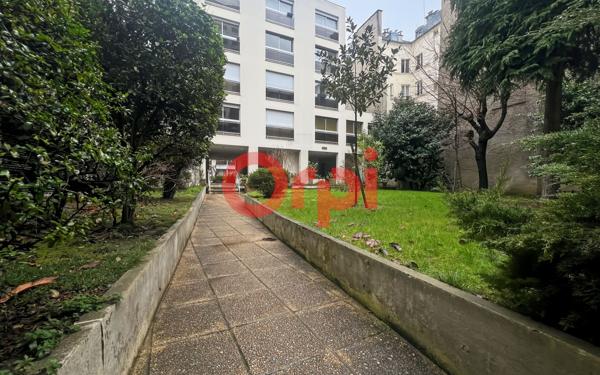 Appartement à vendre    3 pièces • 62,21 m2 Paris 11