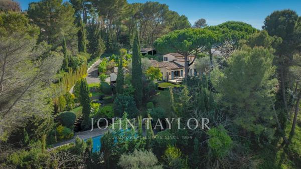 Mougins - Propriété de charme à pied des commerces