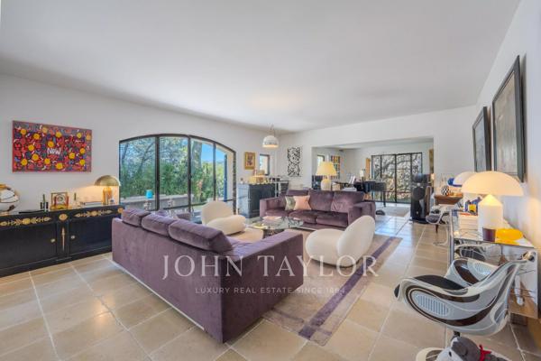 Mougins - Propriété de charme à pied des commerces