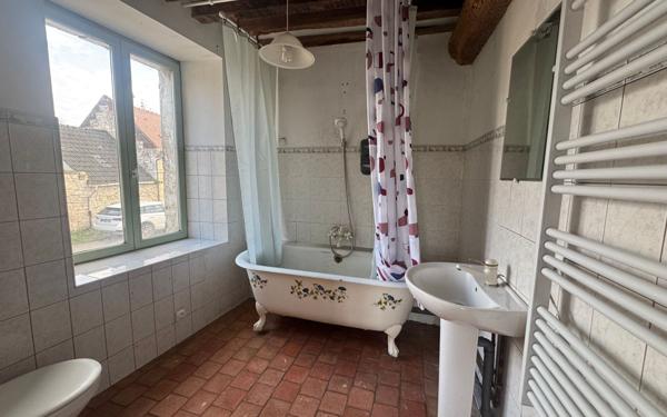 Maison à vendre    3 pièces • 65 m2 Montiers