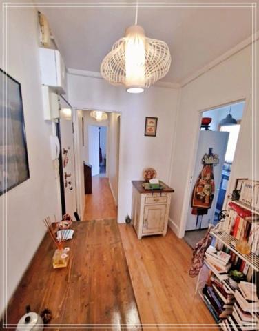 Appartement à vendre 2 pièces FONTAINEBLEAU (77) VENDU LOUÉ, 1 chambre, balcon, assenceur, cave