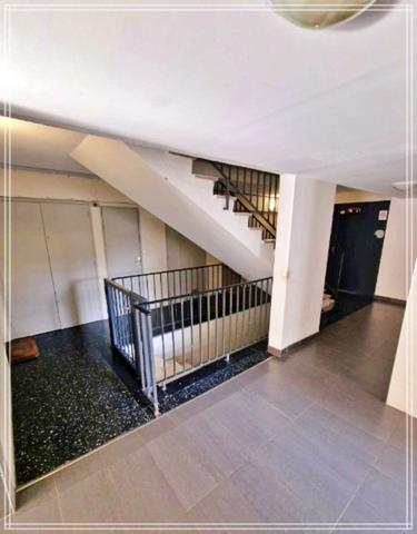 Appartement à vendre 2 pièces FONTAINEBLEAU (77) VENDU LOUÉ, 1 chambre, balcon, assenceur, cave