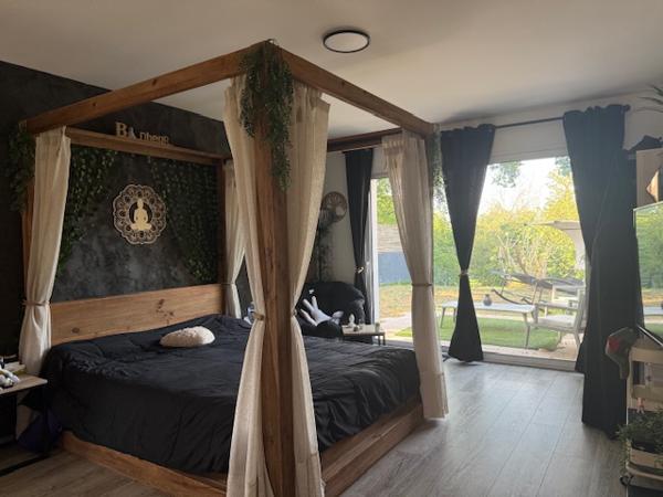 Saint-Georges-de-Didonne (17110) 

1.2KM DE LA PLAGE & DU CENTRE VILLE