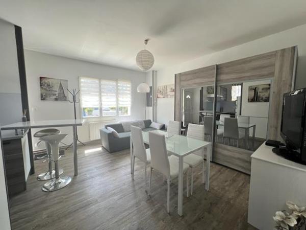 Saint-Georges-de-Didonne (17110) 

1.2KM DE LA PLAGE & DU CENTRE VILLE