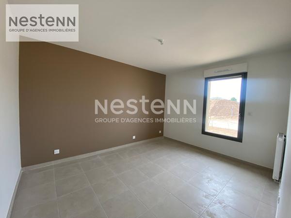 Découvrez ces maisons neuves T2 et T3 à Blois, livrées prêtes à vivre avec jardin paysager, terrasse, parkings privatifs et options sur-mesure. Maison témoin visitable !